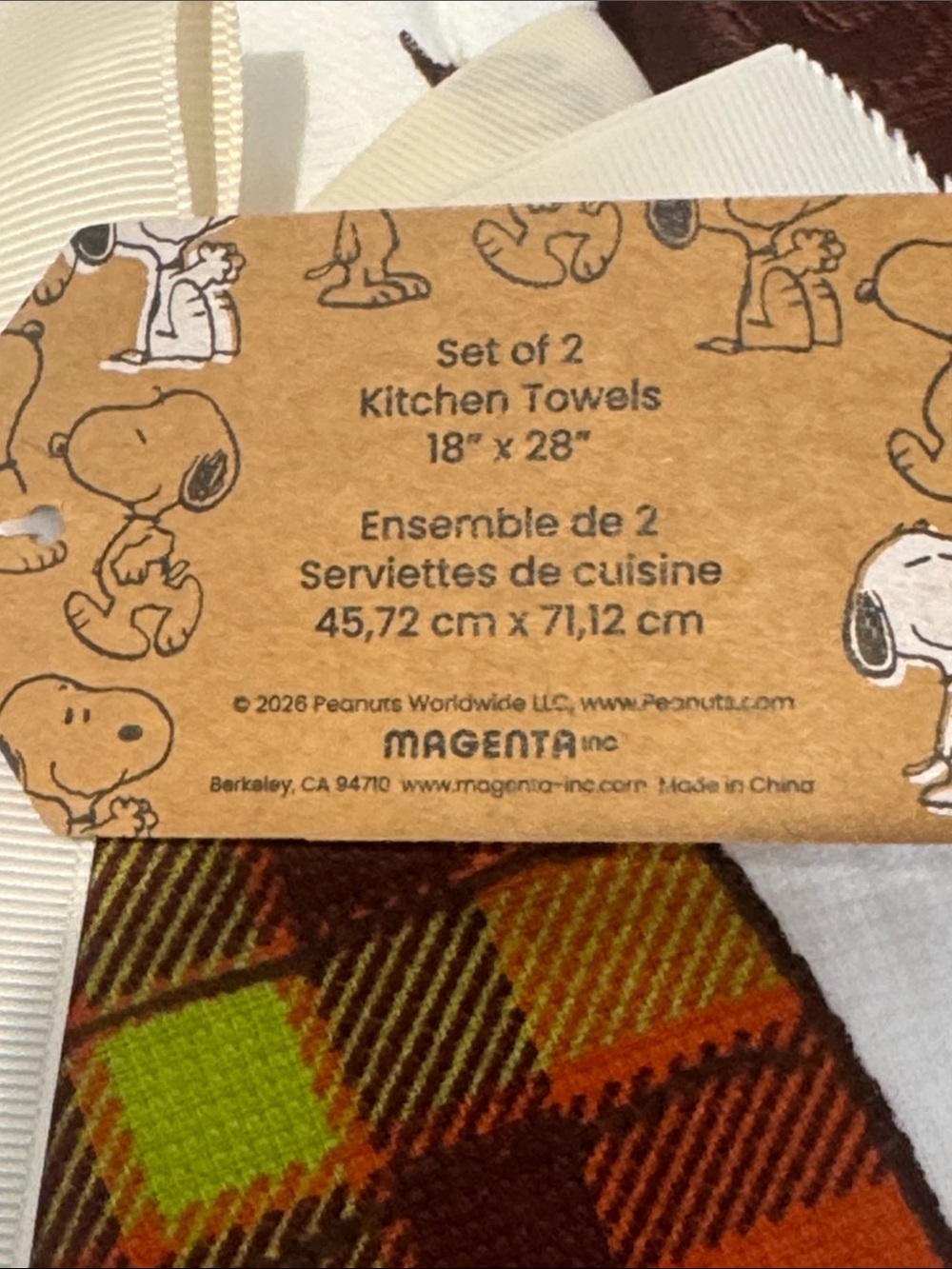 🏈🍂Rae Dunn Snoopy 'Football Season' Kitchen Towel Set - Picture 4 of 7